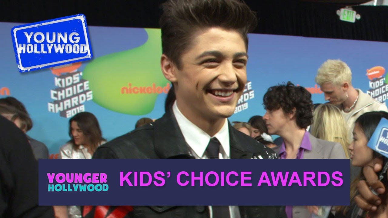 What Asher Angel, Baby Ariel, T.I., & More Would Ask a Crystal Ball!