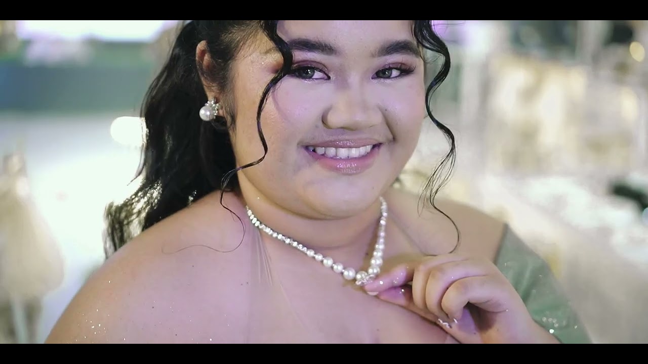 Thea Eloise @18 SDE