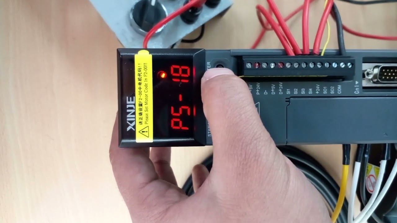 Programacion Driver XINJE DS2 -21P5-AS para Control de Velocidad servomotor-UNAL
