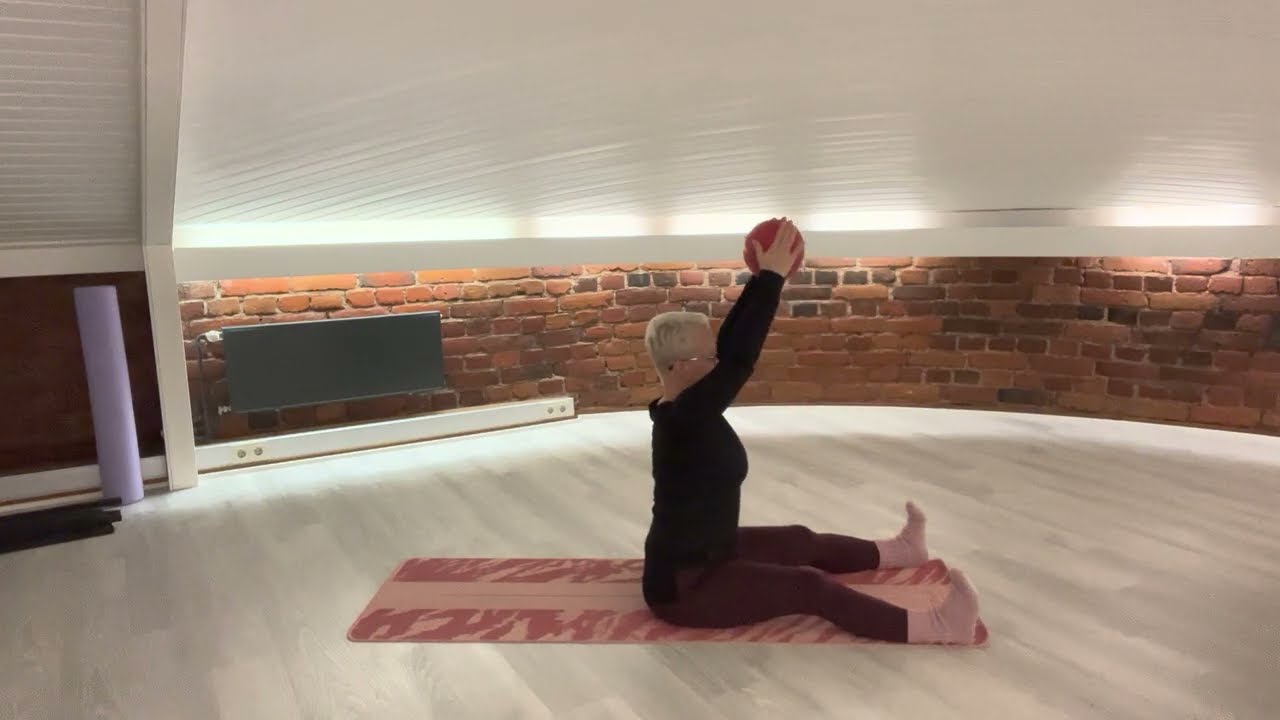 Pallopilates @kunnonkoutsi joulukalenterin luukku nro 24. Hyvää Joulua!