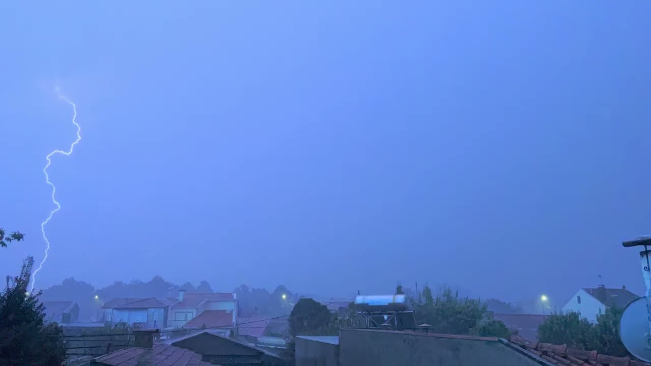 Severe Thunderstorm with Torrential Rain, Close Lightning. Braga 13 October 2023