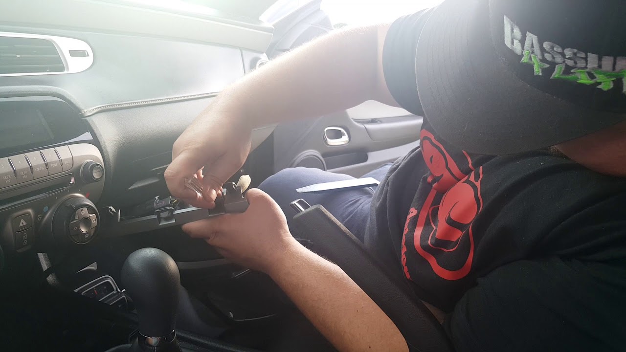 2013-2015 Camaro 4 Pack Gauge Install. Kit from Gen5DIY.com