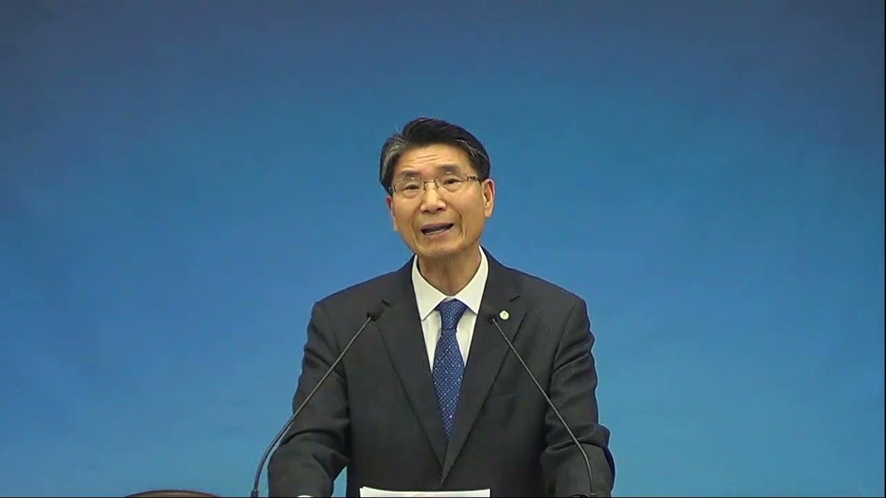 말씀 속에서 길을 찾으라 하십니다.