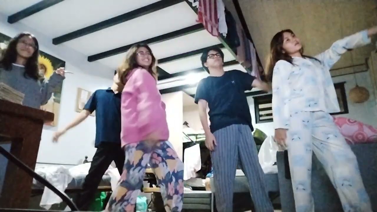 New Jeans (규진스) 'Zumbadeng' ft. Ryunjin of Valenzuela City