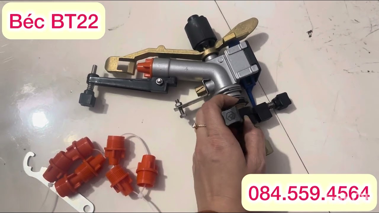 Béc BT22 ren 34 xoay tròn và chỉnh góc đều được bán kính phun xa tối đa 18m-1 bên xoay tròn 36m