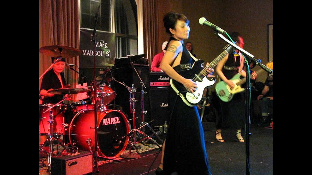 THE 5.6.7.8's Hanky Panky CHILLER THEATRE October 26 2013