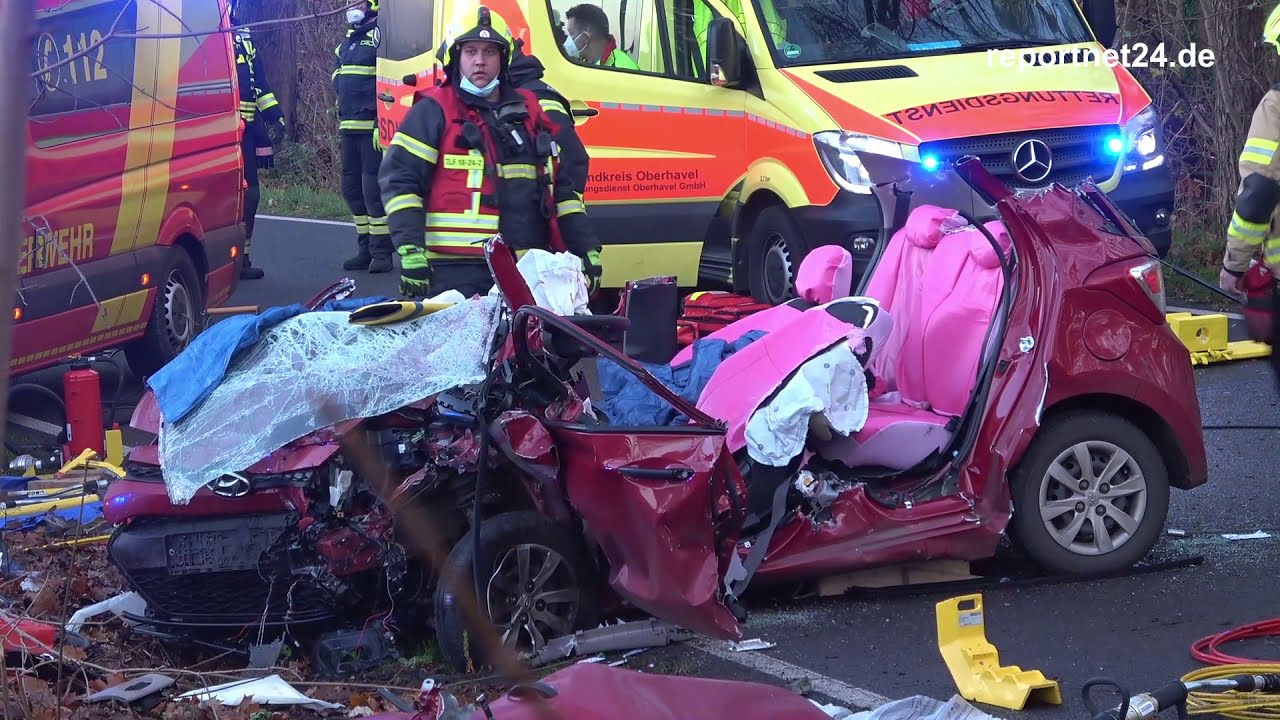Kremmen - Schwerer Unfall bei Kuhsiedlung, mehrere Verletzte