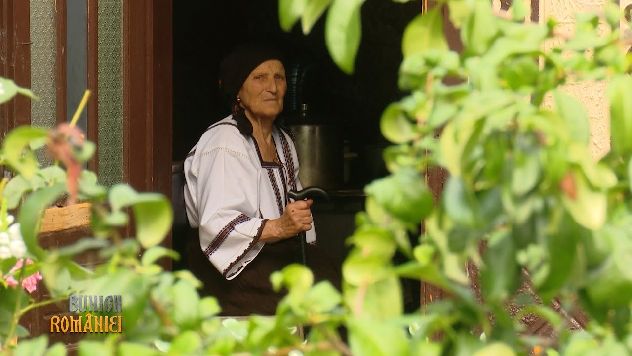Bunica Iftinca ne pregătește tocinei #buniciiromaniei