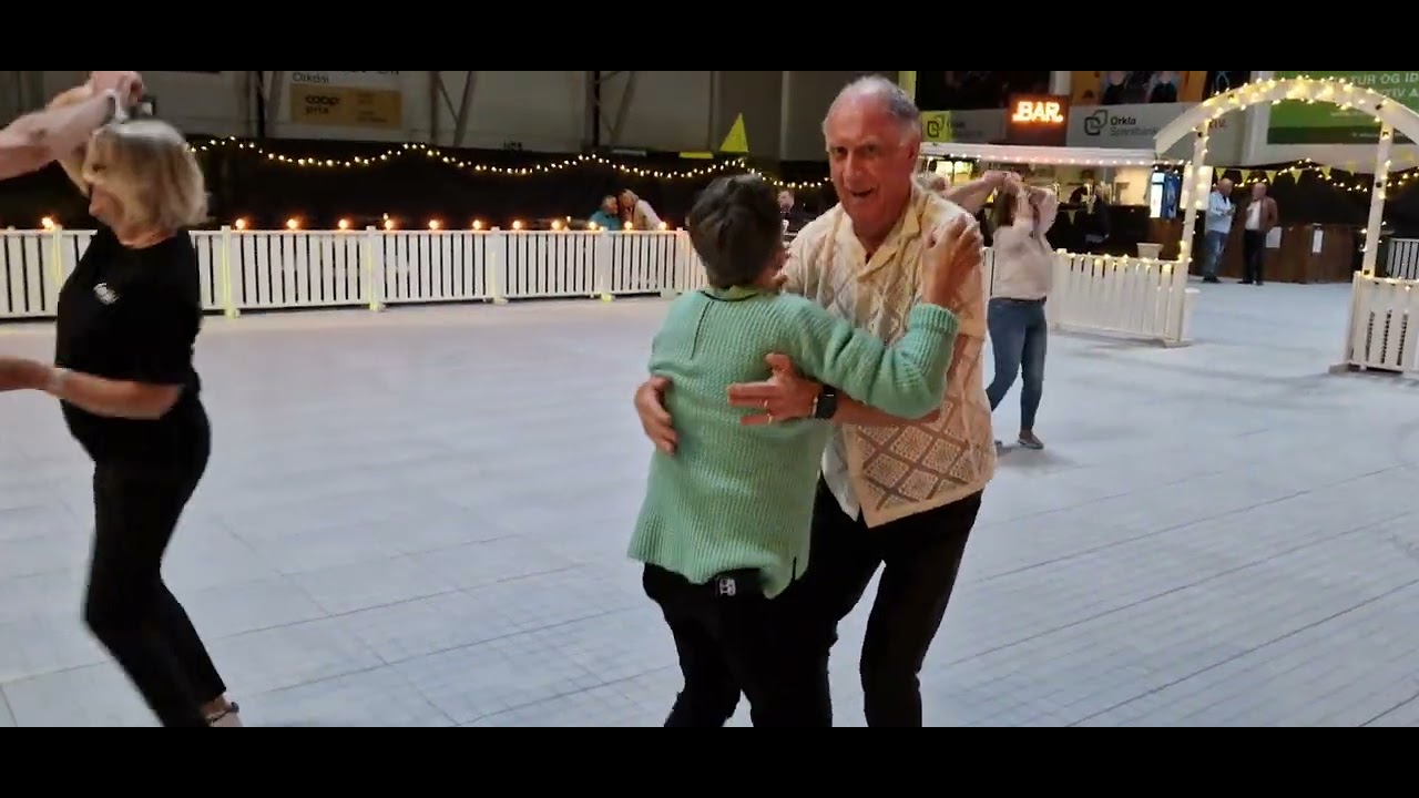 Jeg elsker deg av hele mitt hjerte Contiki på Storås Dansefestival Dansnytt Hilde Arntzen