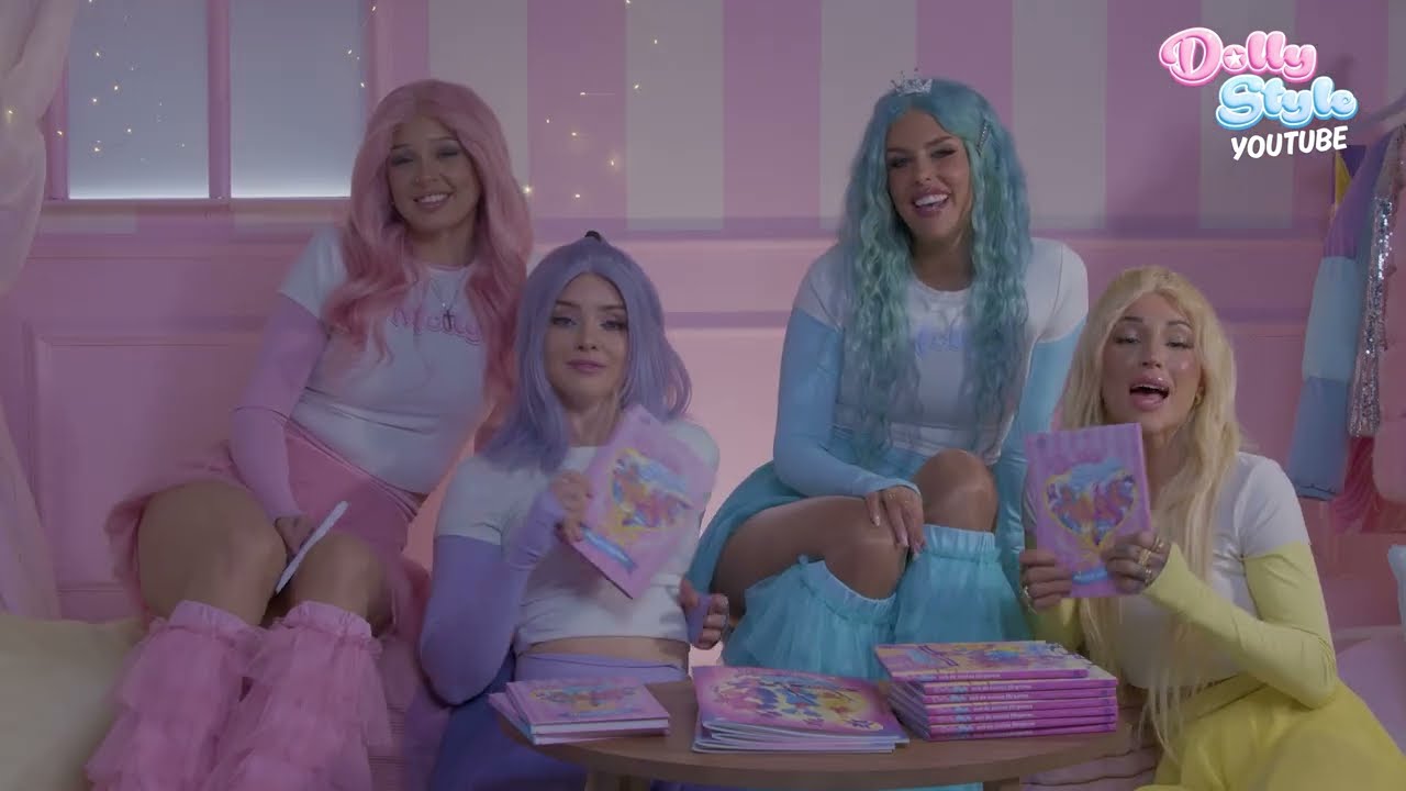 Dolly Style fyller i sin egen 