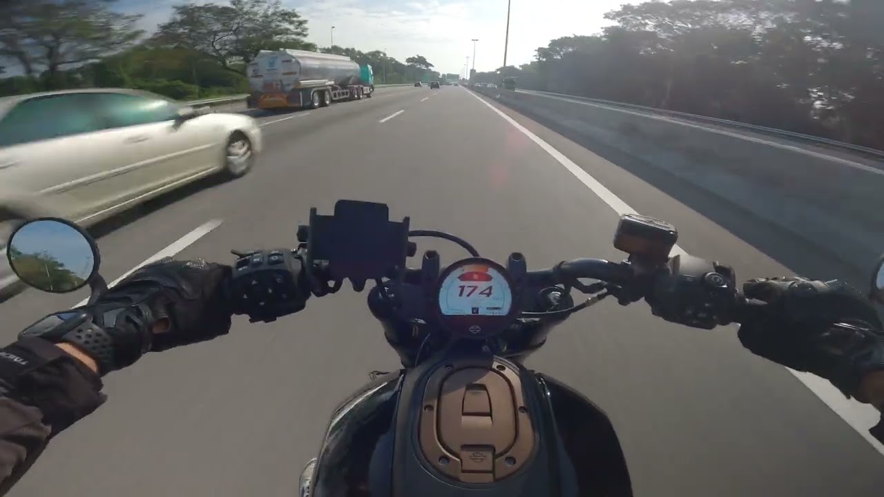 Harley Davidson Sportster S 2022 | Ride to work | Pure Sound 4K