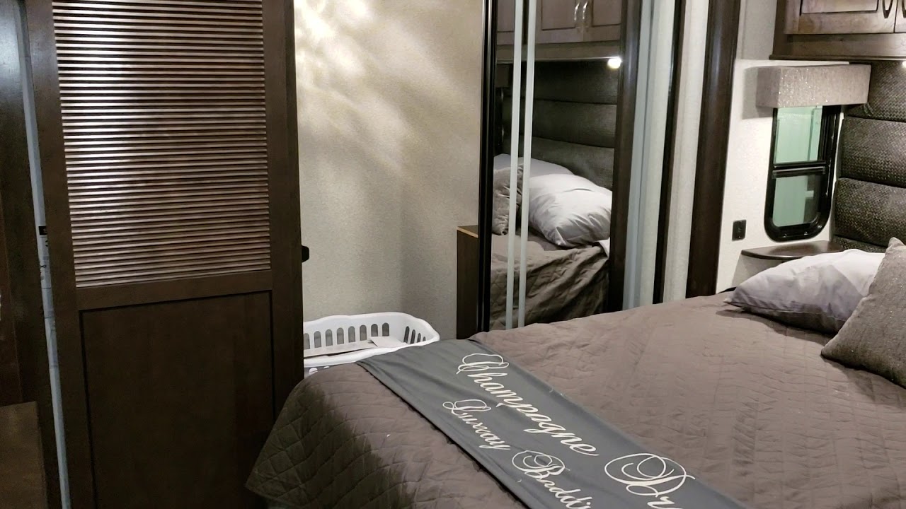 2019 Cottage 40cck by Forestriver RV at Couch's RV Nation a RV Wholesaler