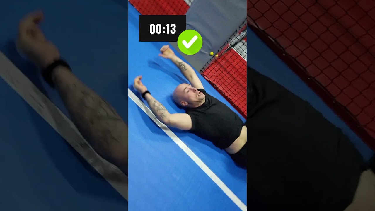 Handstand race with @KrzysztofSplawski / #challenge #sports #funny #poland