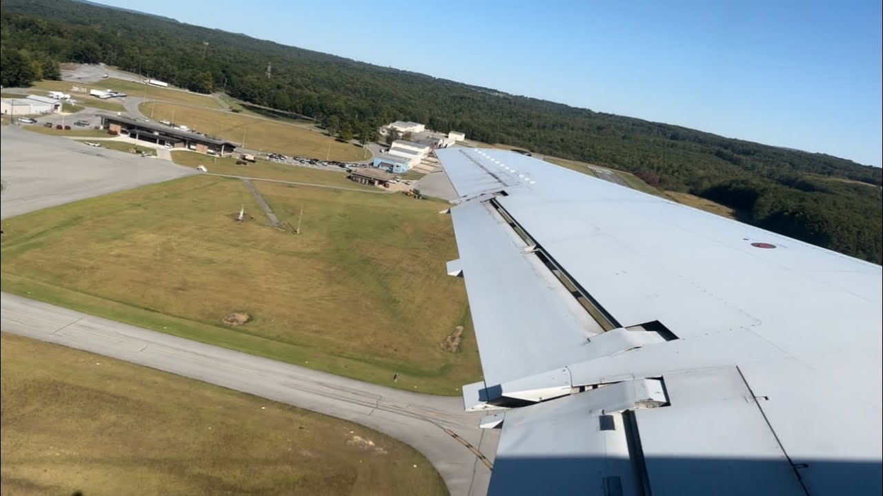 Contour Embraer ERJ-145 Takeoff Raleigh County Memorial Airport - Beckley, WV (BKW)