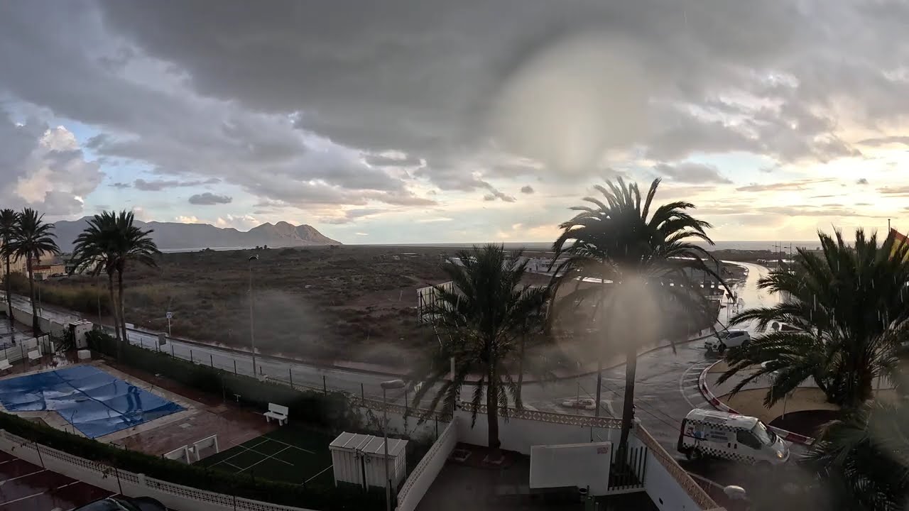 La lluvia llega. Cabo de Gata - 25/12/2025, Almería.