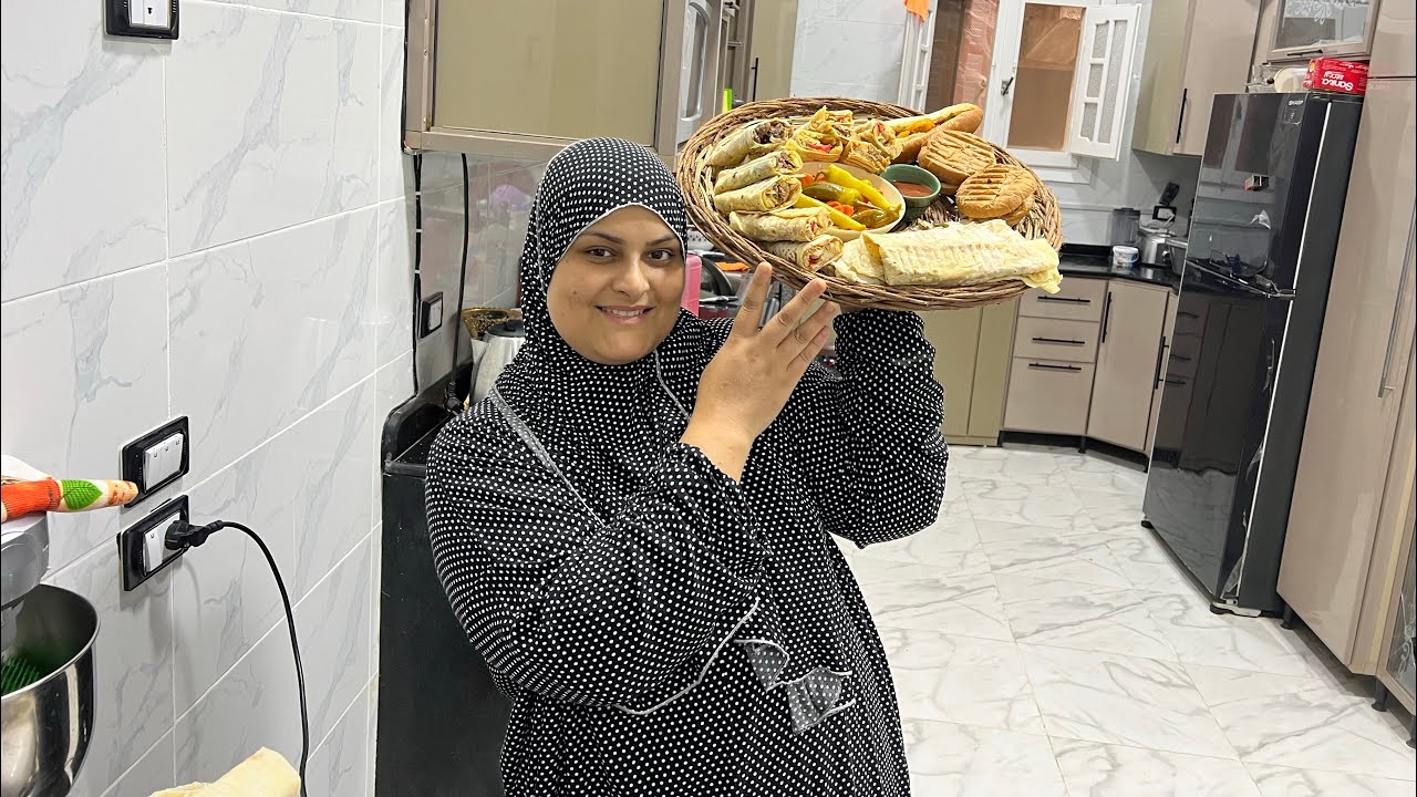 يابختها اللي جوزها بيحبها💞جوزي يأمر وانا بإذن الله انفذ☝️رده صدمني✋صحيت الفجرية عجنت وخبزت🥪🍔🌭🥖
