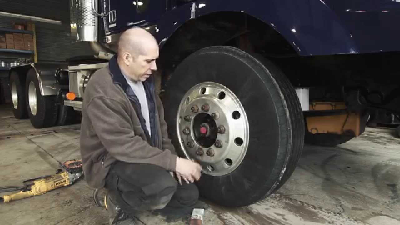 How I One Step Polish a rim - How to polish Aluminum