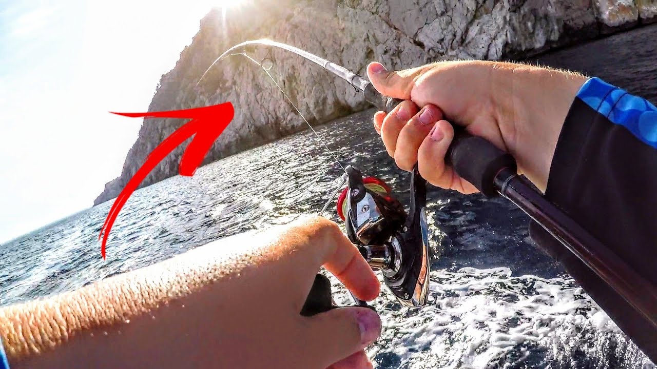 QUE ME PARTE LA CAÑA! 💥🦈 [SPINNING, JIGGING, CURRICAN... diversión y capturas desde EMBARCACIÓN]
