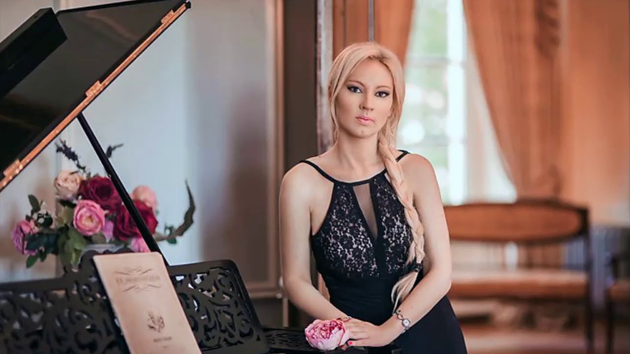 Looking at the Moon - OFFICIAL VIDEO