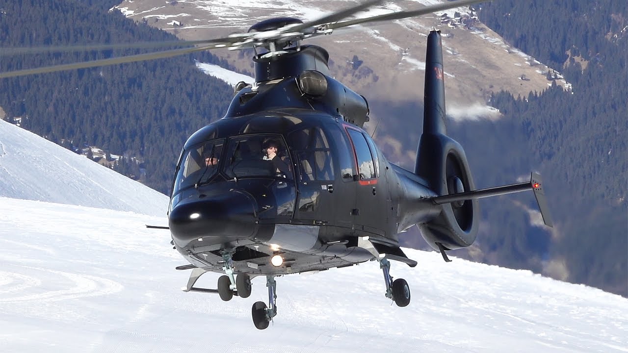 Luxury Airbus Helicopters H155 (Eurocopter EC155 B1) Landing at Courchevel LFLJ | 