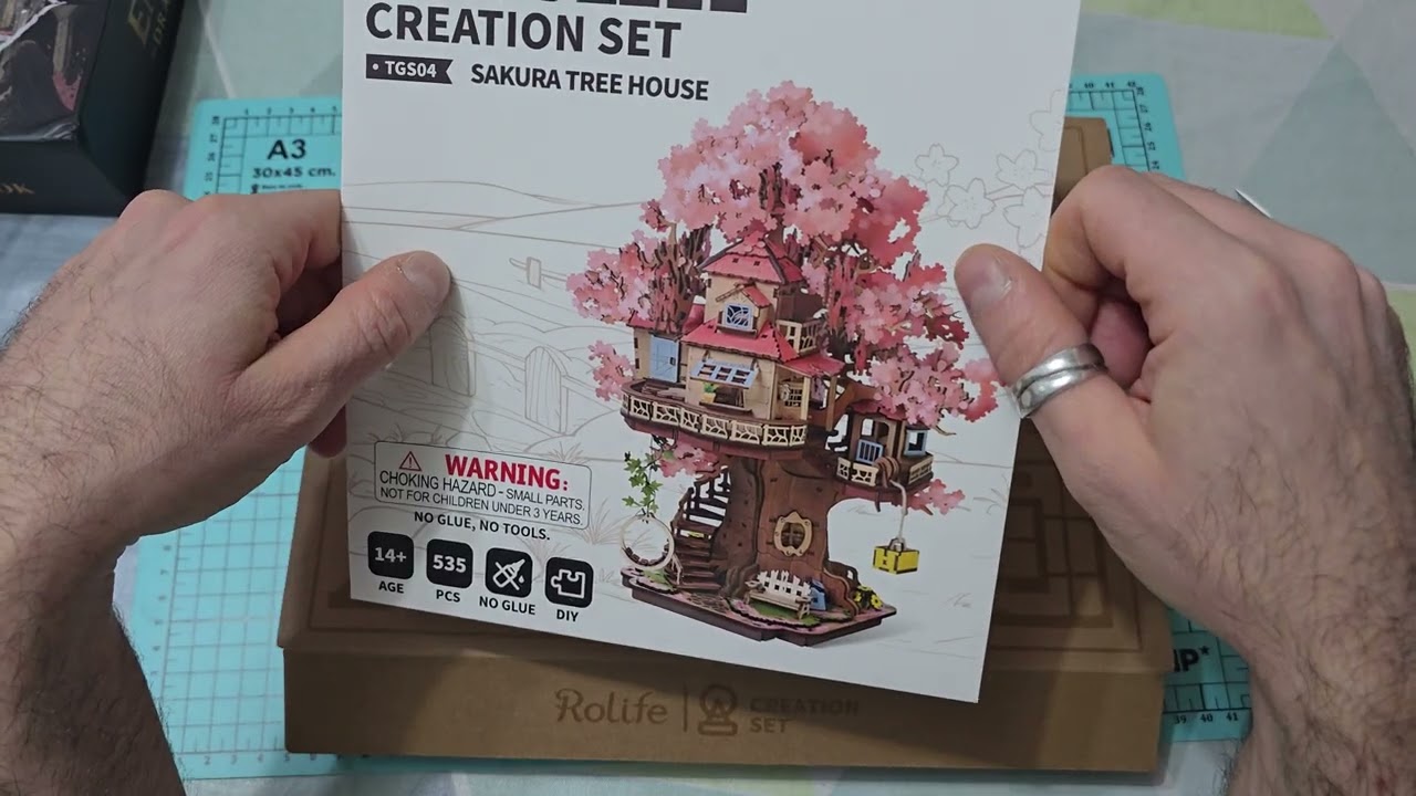 Rolife - Sakura tree House unboxing - en castellano #Rolife #Sakura tree House #miniature