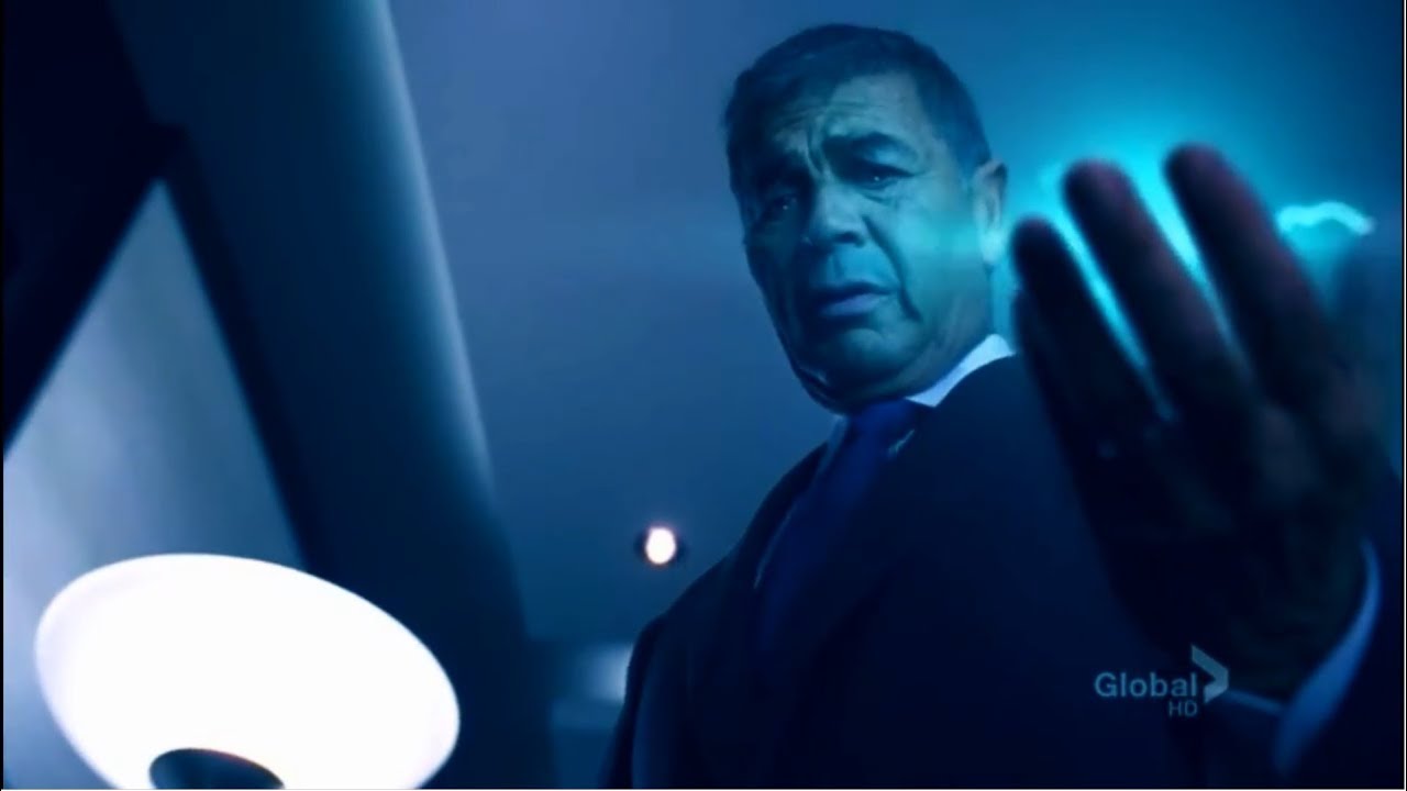 Heroes Arthur Petrelli "New Divide"