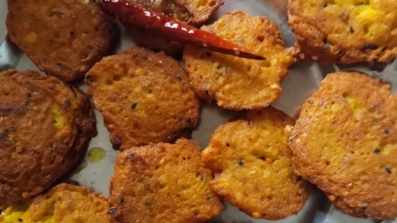 নতুন ভাবে বানিয়েছি ছোলার ডাল ডিম দিয়ে বড়া তোমরা একবার বানিয়ে দেখো অসাধারণ লাগবে # ভিডিও