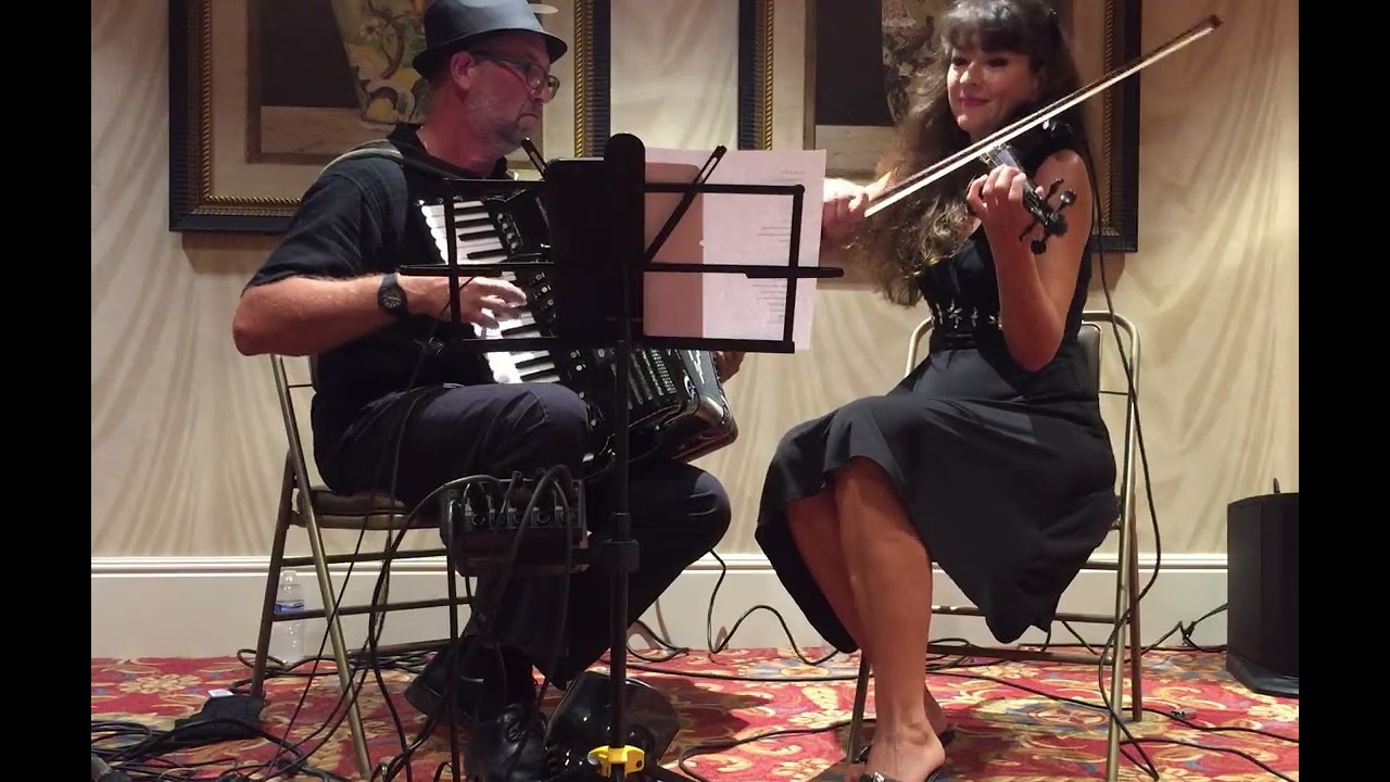 Romani Gypsy Medley. Aija Izaks - violin, Velizar Shumanov - accordion.