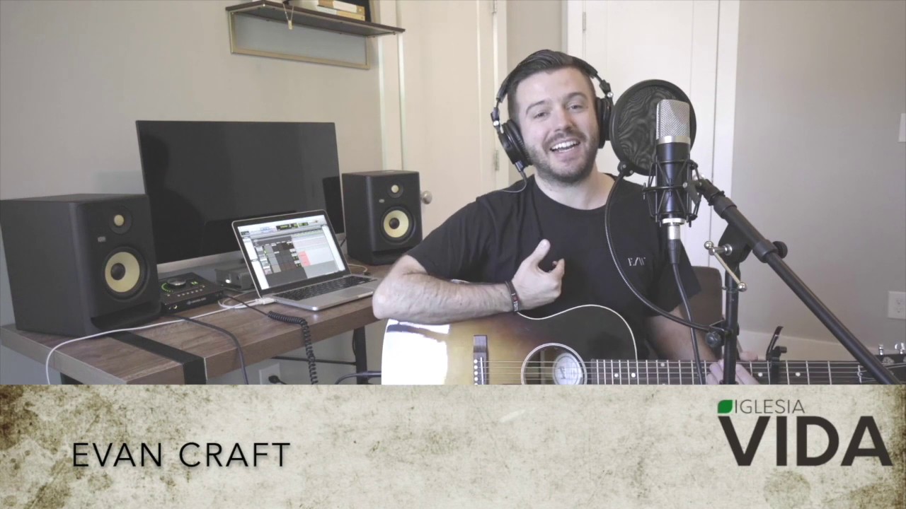 Evan Craft canta 
