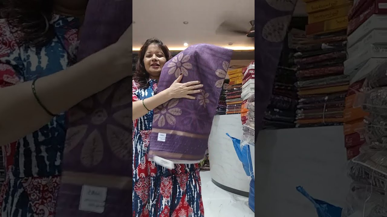 Wow 🎉🎉 fabulous designer saree Only 750 free shipping 🎉🎉🥳🎈 2 saree lene pr bhi offer offer offer 🎉🎉