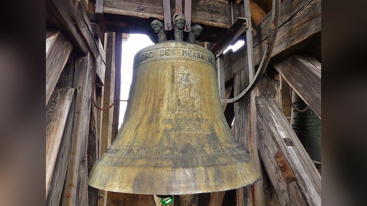 Innsbruck - Pradl (Ö- Tirol) Die Glocken der Stadtpfarrkirche Mariä Empfängnis