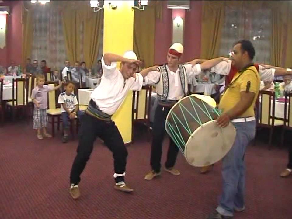 VALLTARET  SARAJ--VALLJA E GAJDES