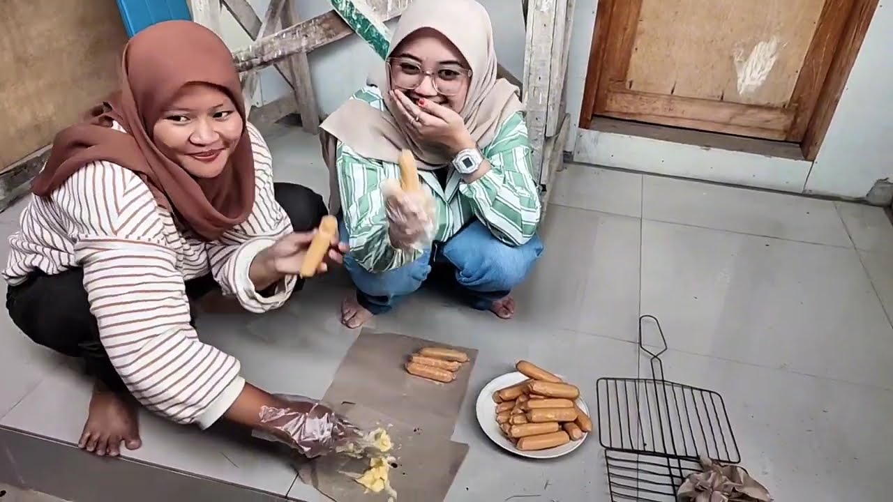 Moments with College Friends Liwet Edition