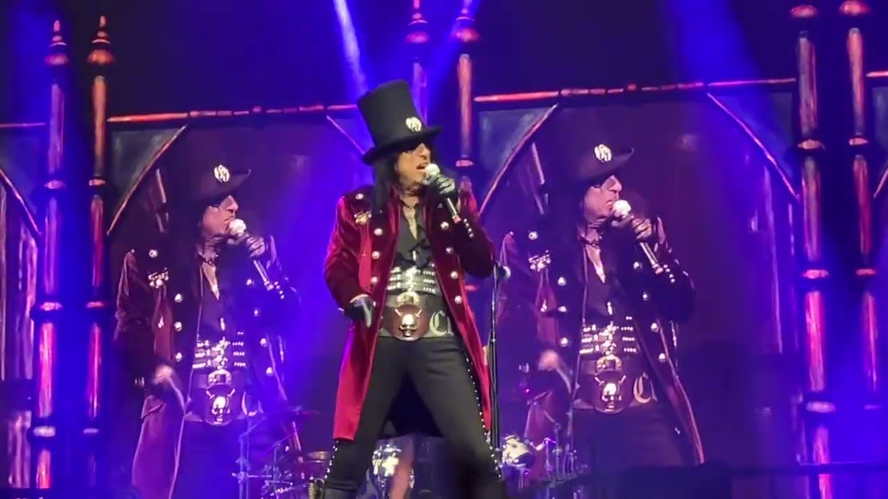 Alice Cooper - Zenith Paris 9/10 2024 - Lock me up & Welcome to the show