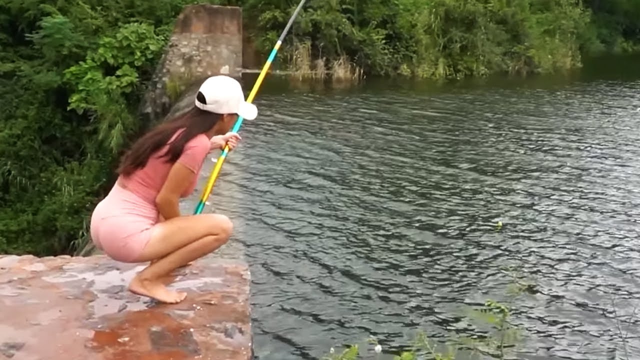 美女花800在巨型水庫釣魚，老闆得意的壞笑，最後上魚上到手軟！【女钓友微微】#钓鱼