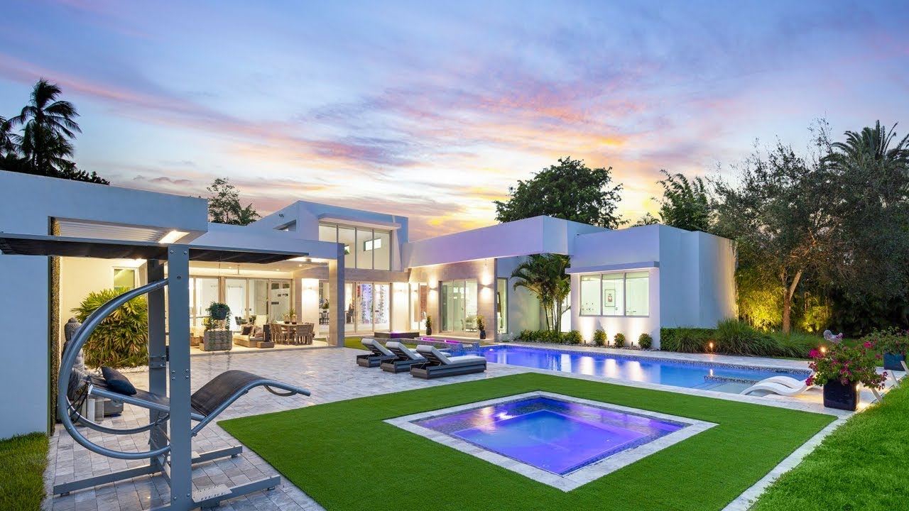 Property Showcase | 7218 SW 102nd Street, Pinecrest