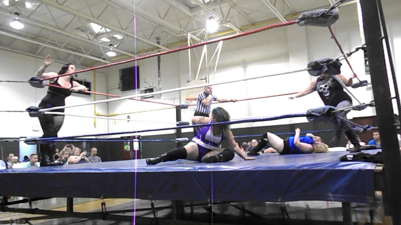 Diamond Roberts and Blackwidow vs Daisy Mae and Crystal Fire