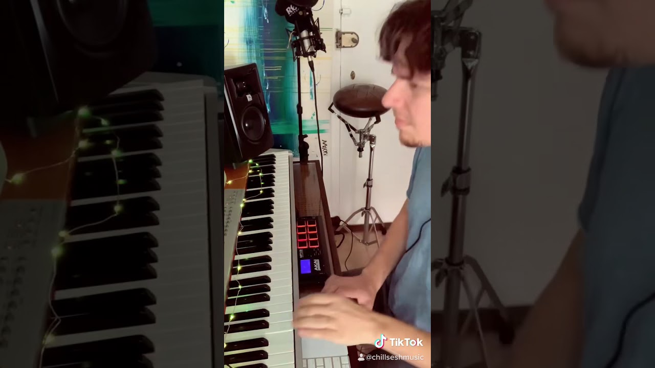 Fire Beat with Flute Melody | Dope Beat | live looping a beat | beat from scratch |