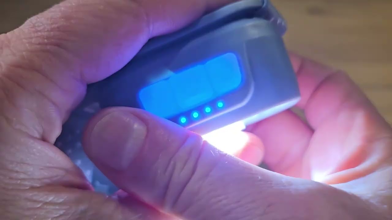 Blukar Lampe Frontale Rechargeable, Torche Frontale LED Ultra Puissante 2 Couleurs, Une frontale