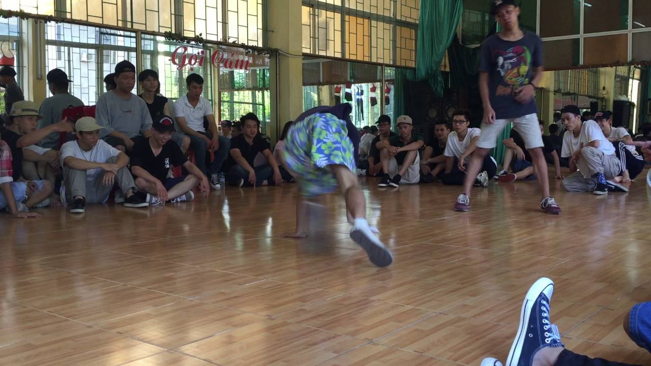 Bboy Chu Trần Sơn  vs Bboy Tuấn Kon