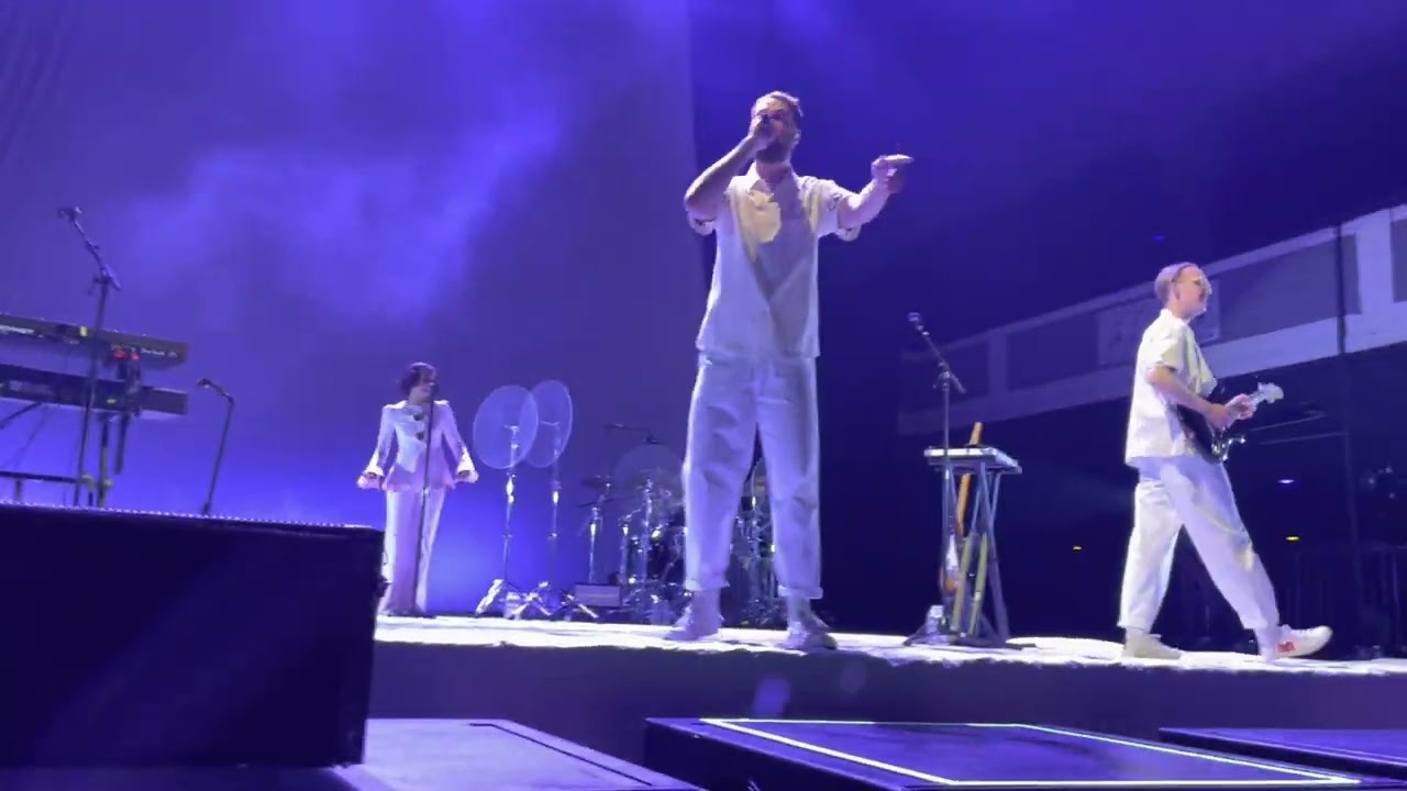 HONNE - Me & You ◑ [LIVE from Los Angeles 052122]
