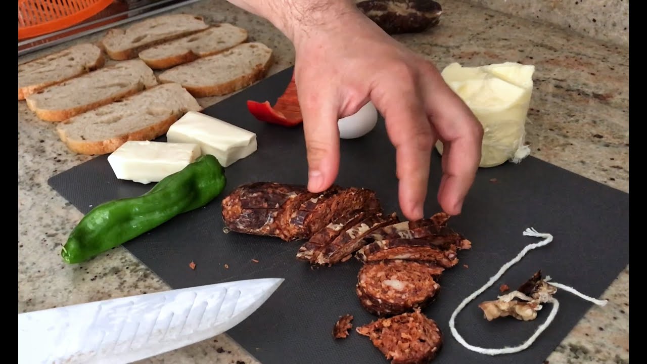 Ev Sucuğu ile Sanayi Tostu Bir Başka Oluyor!!