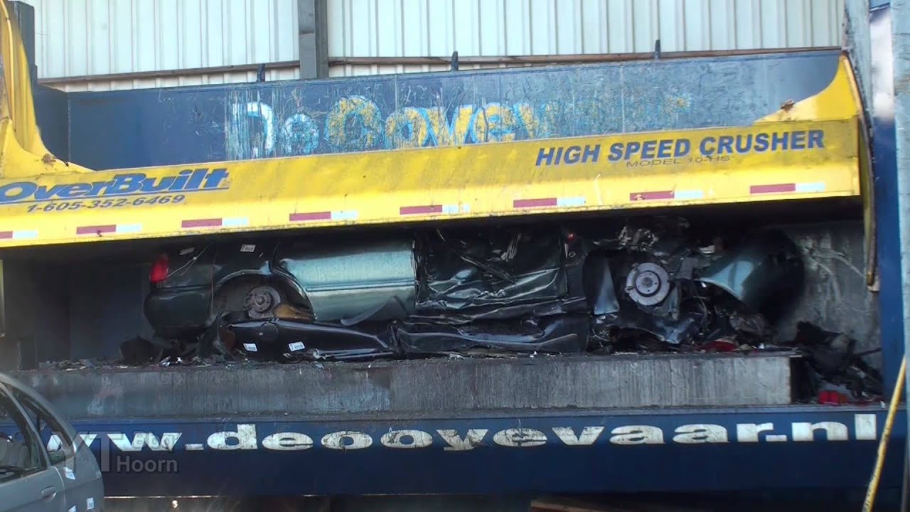 Crushing cars with Overbuilt High Speed Car Wrecker