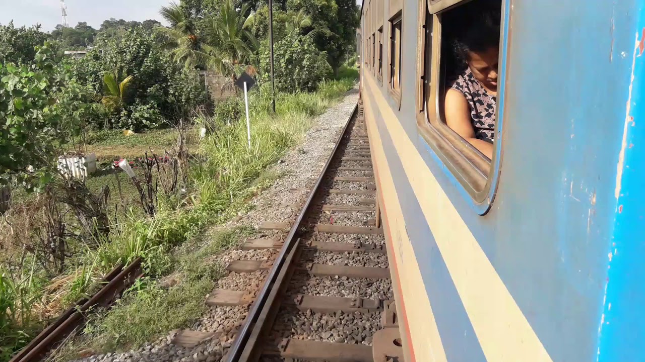 Srilanka Railway Fans. class : M4 - 744