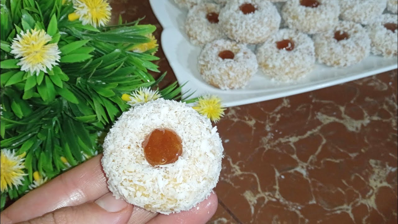 حلويات العيد بالكأس زيت حضري حلوة نواد كوكو تقطع كمية كبيرة و تخرج طرية تدوووب فالفم😋#اكسبلور#حلويات