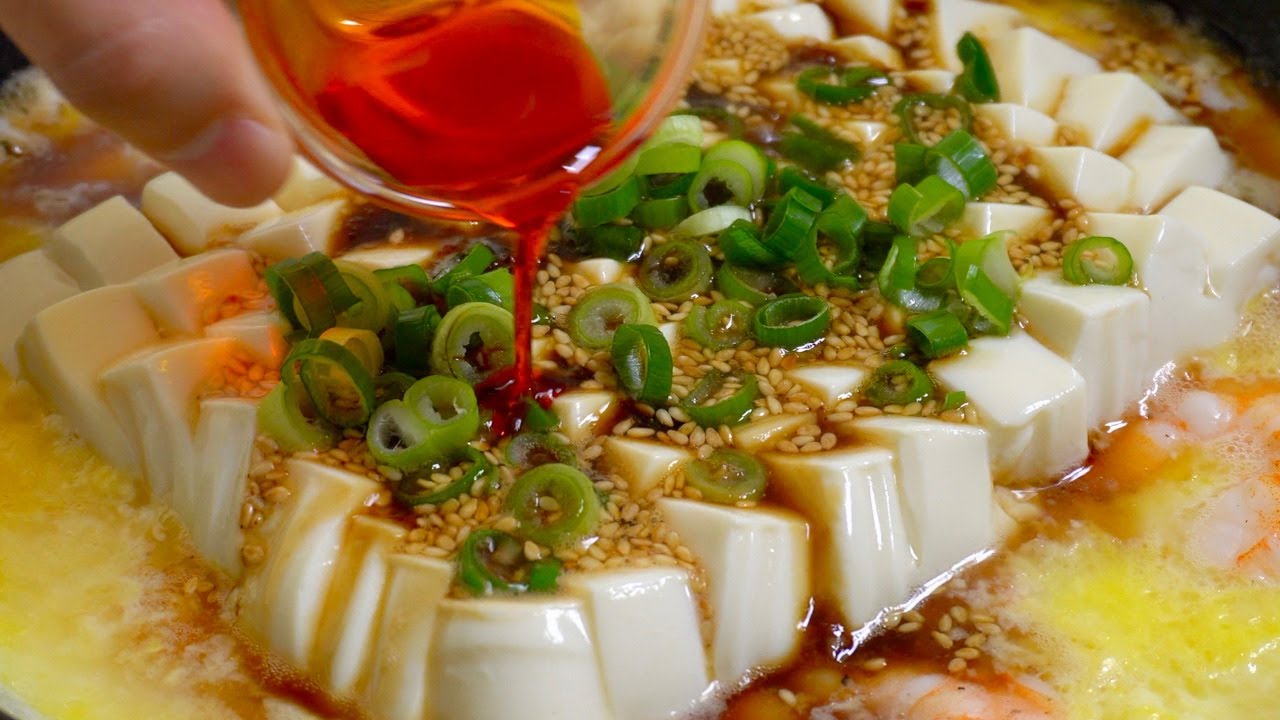 입맛도는 연두부 레시피! 부들~부들~ 연두부에 계란 2개를 부어주세요! + 고소한 참기름 간장소스 레시피