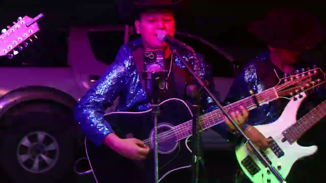 Estilo Diferente - Del Negociante