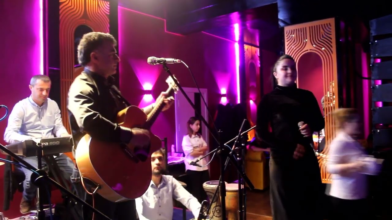 Akhmad Asalbekov & Parvinoz Aknazarova - Ay Didai Ranj | Ахмад Асалбеков &Парвиноз Акназарова - Ай