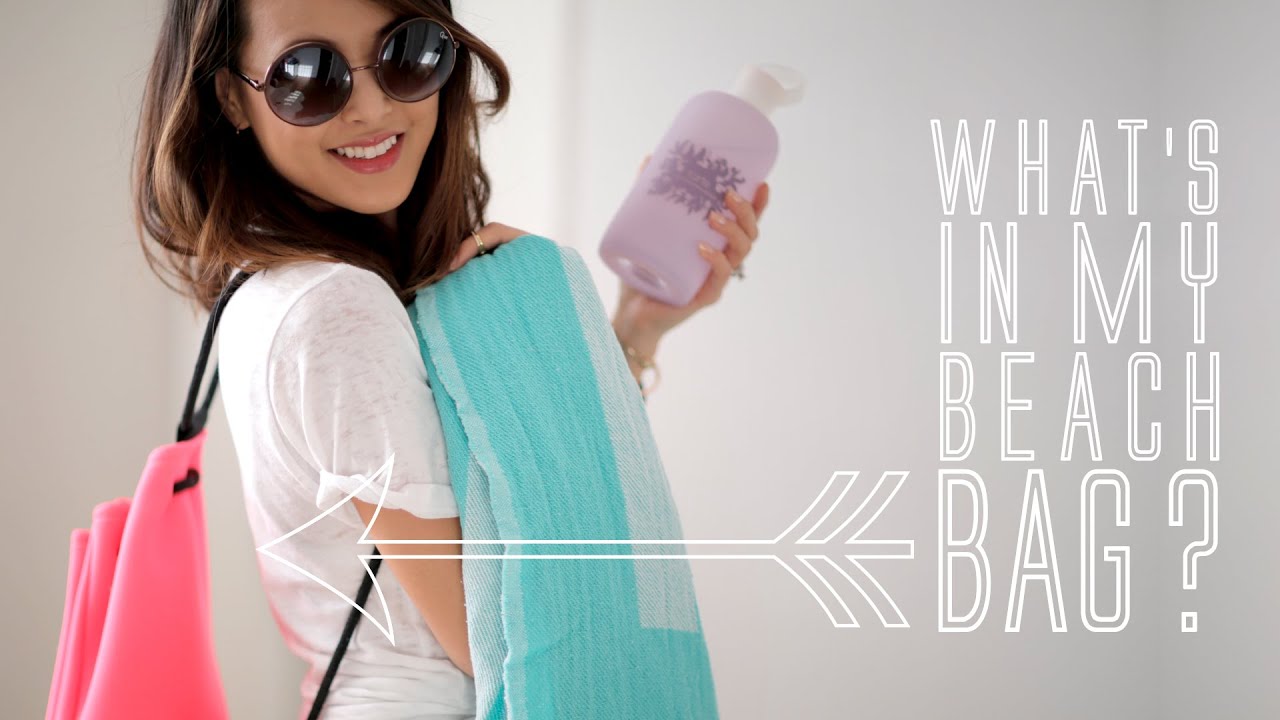 What's In My BEACH BAG