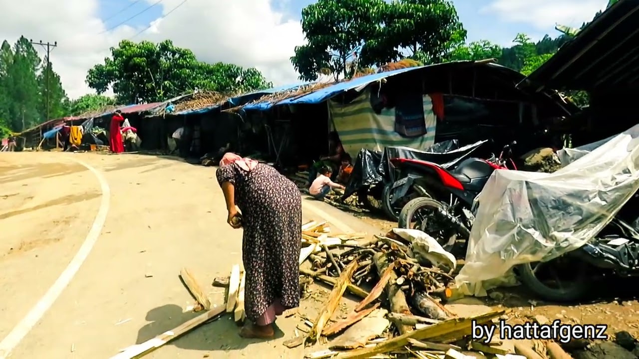Desa pepelah setelah banjir ,on TV 70 inchi
